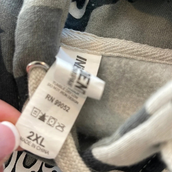 Camo Hoodie Sweatshirt Black Gray size 2X (has Company logo see photos) - Picture 14 of 16